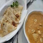 Roti with Massaman Curry